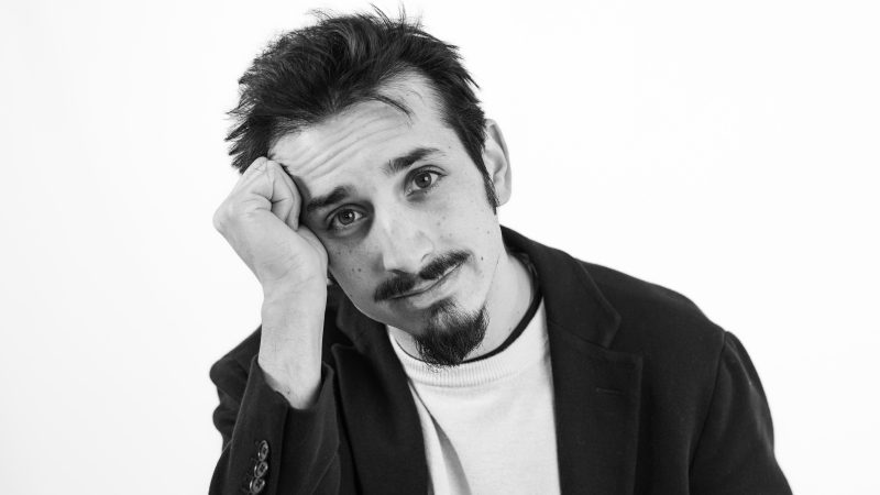 La Puglia che ride. Roberto Lipari a Capurso con “L’ultimo spettacolo”