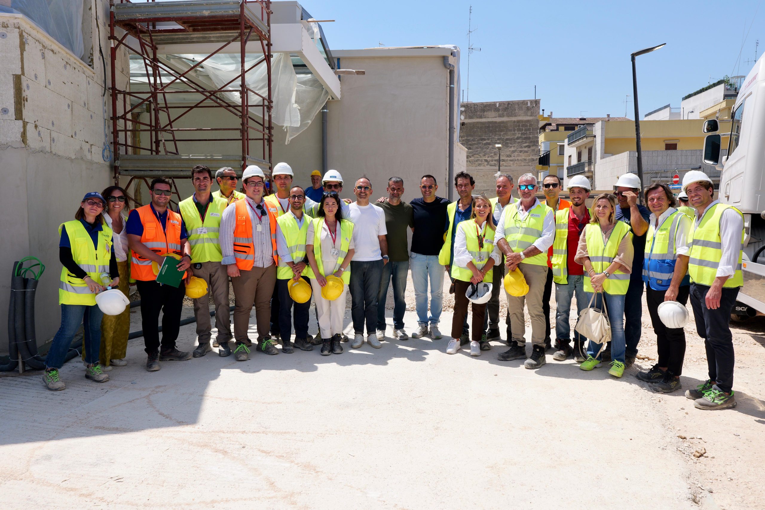 Stazione FSE. Il sopralluogo di Decaro e Piemontese nelle nuova stazione di Capurso. Circolazione dei treni dal 27 luglio. In autunno inaugurazione della nuova stazione e apertura al pubblico. La soddisfazione del Sindaco Laricchia